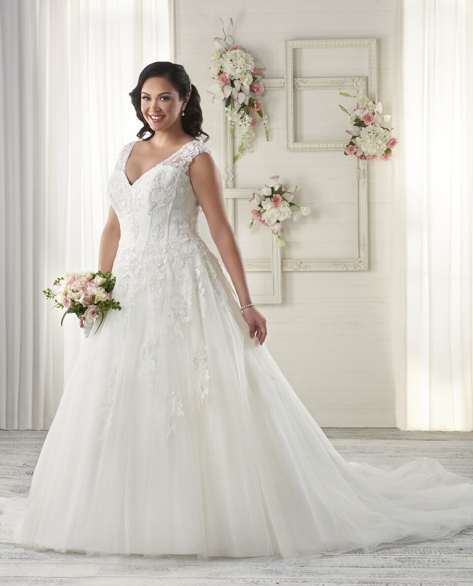 Bonny bridal plus top size