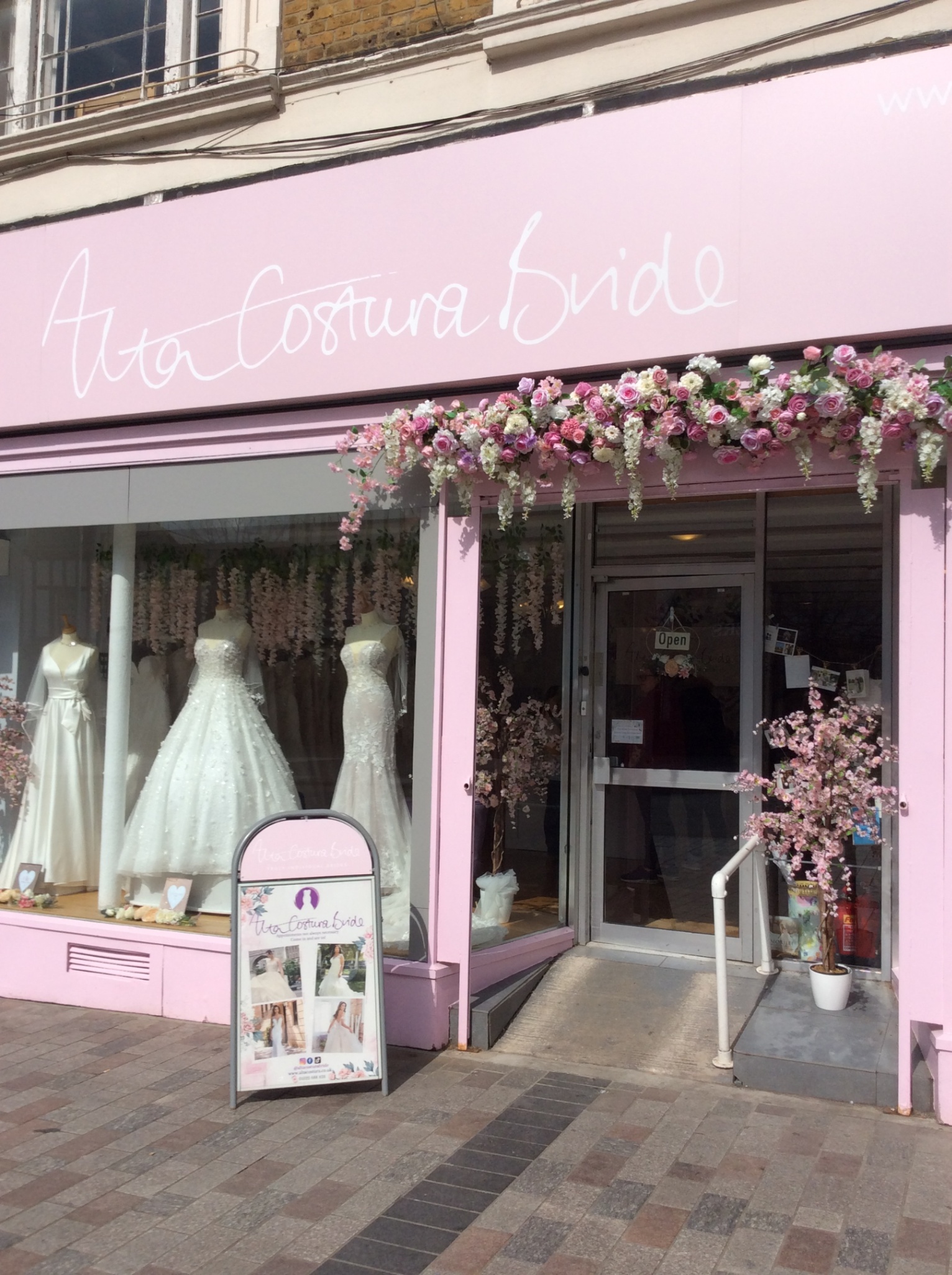 Bridal shop outlet bluewater