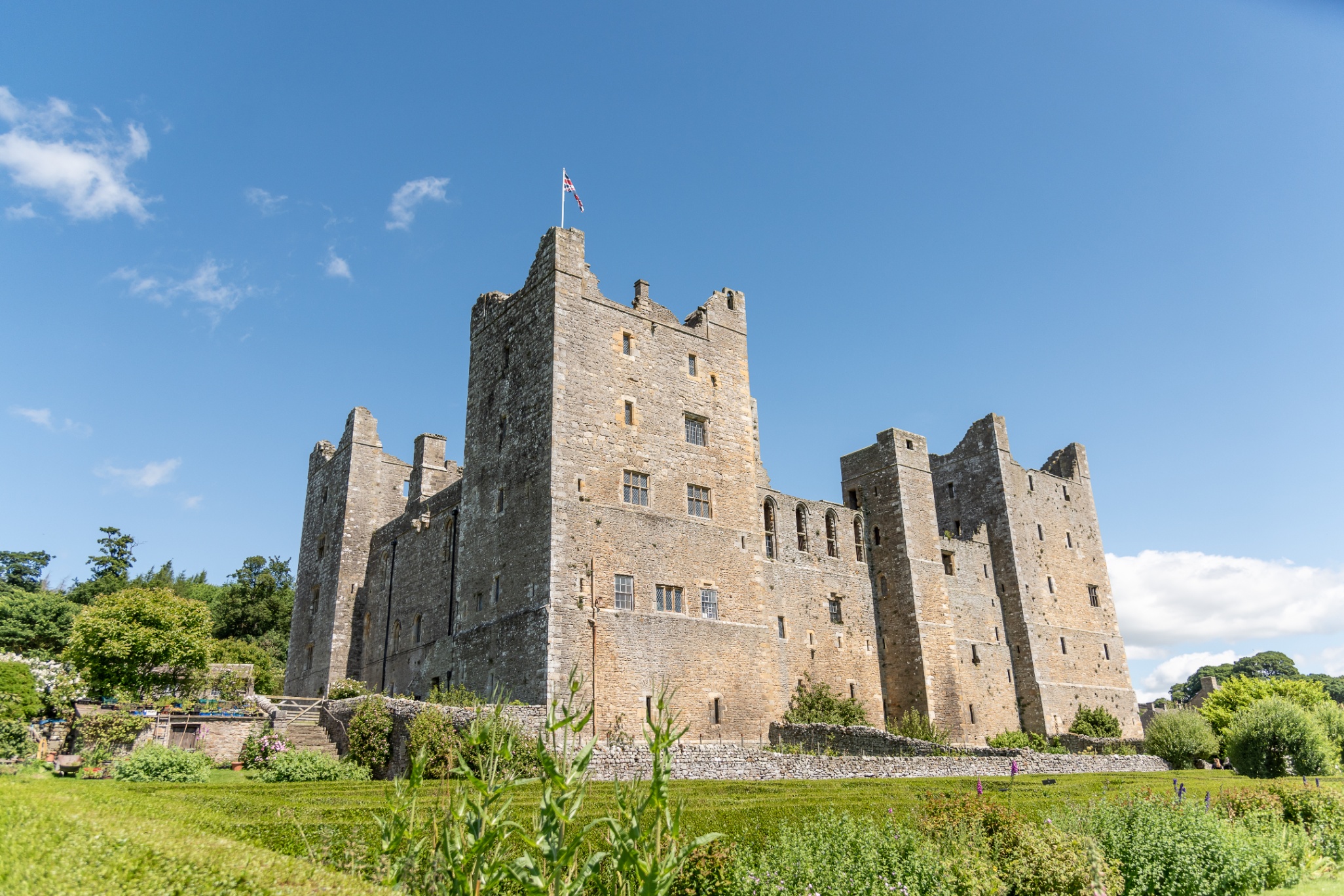 Bolton Castle Wedding Venue in North Yorkshire | Bridebook